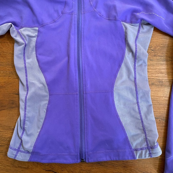 Lululemon RARE Catch Me Air Shape Up Jacket Zip Mesh Panel Size 6 - Picture 4 of 9